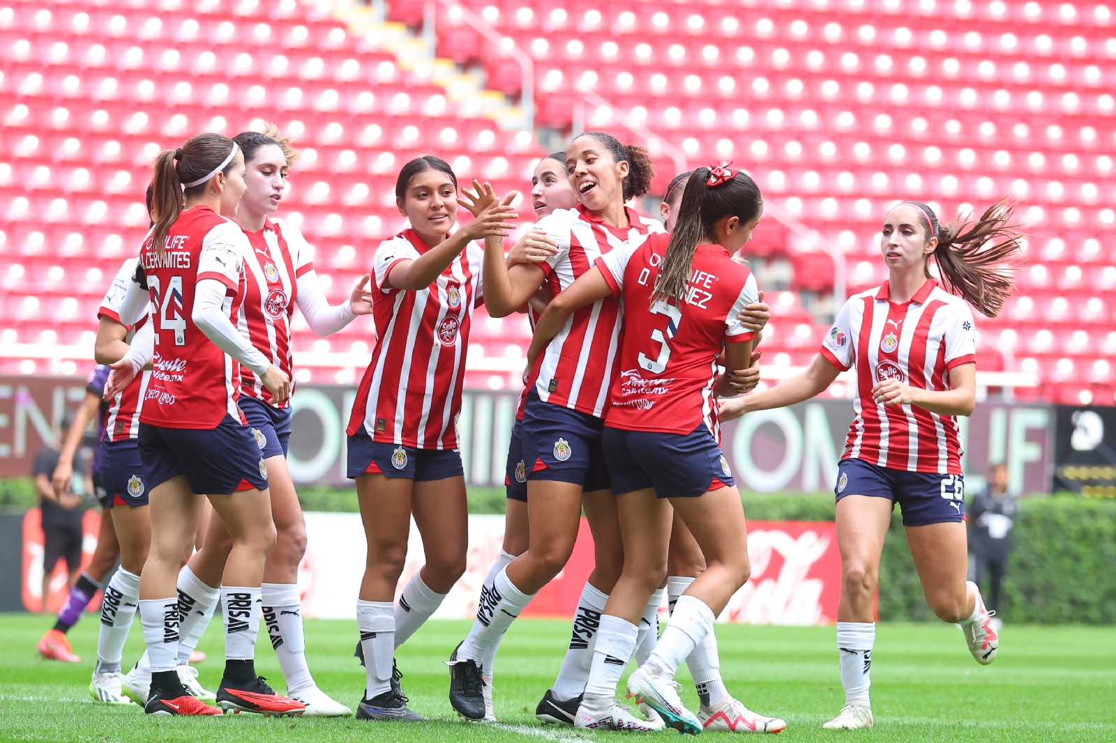 Ellas SÍ GANAN: las Chivas Rayadas de Femenil golean al Mazatlán FC