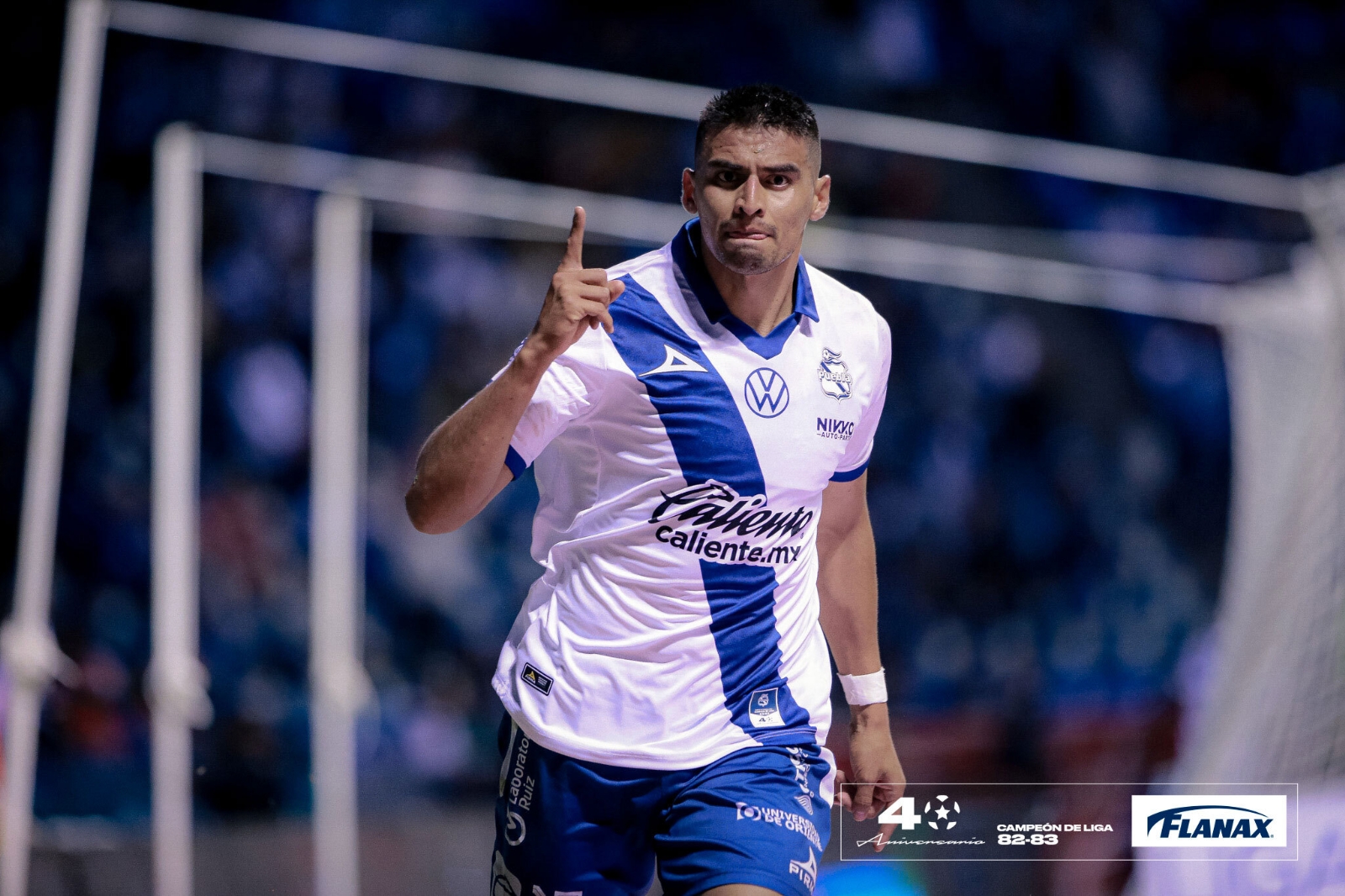 Chivas celebra decisión de Guillermo Martínez sobre su FUTURO