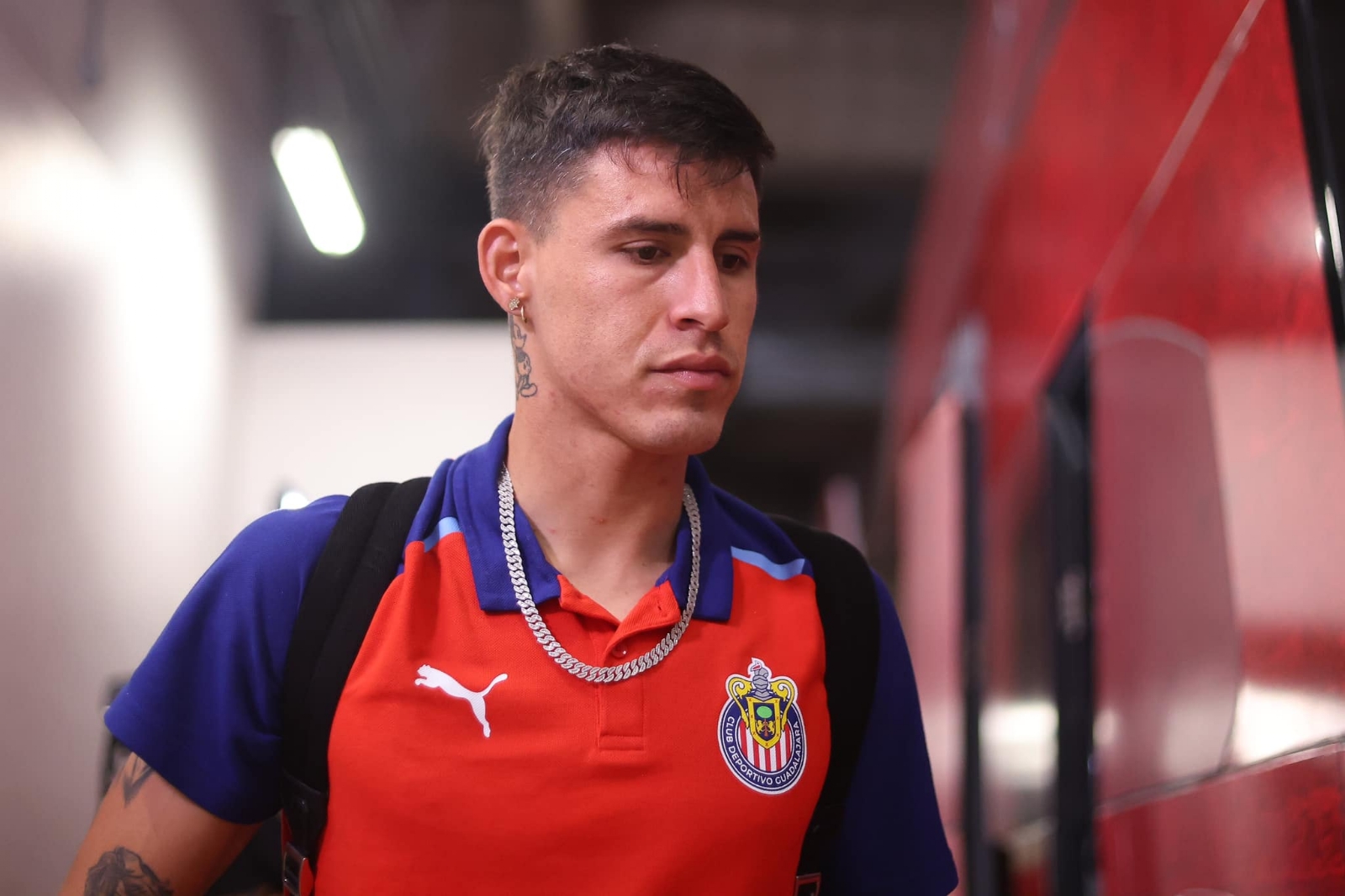 ¡NO PUEDE SER! Chivas toma controversial decisión sobre Chicote Calderón