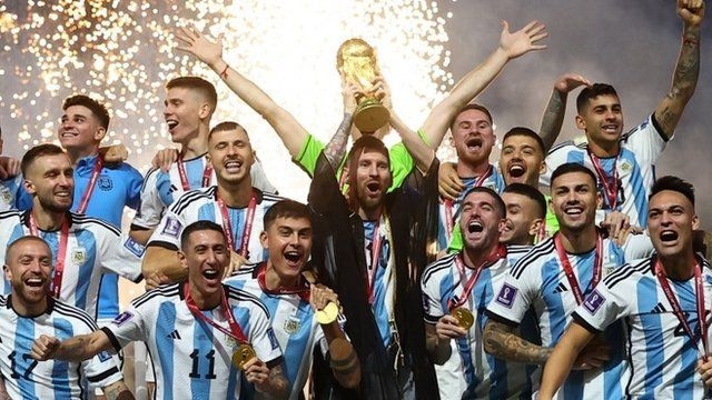 Futbolista Campeón del Mundo con Argentina es ACUSADO por ABUSO