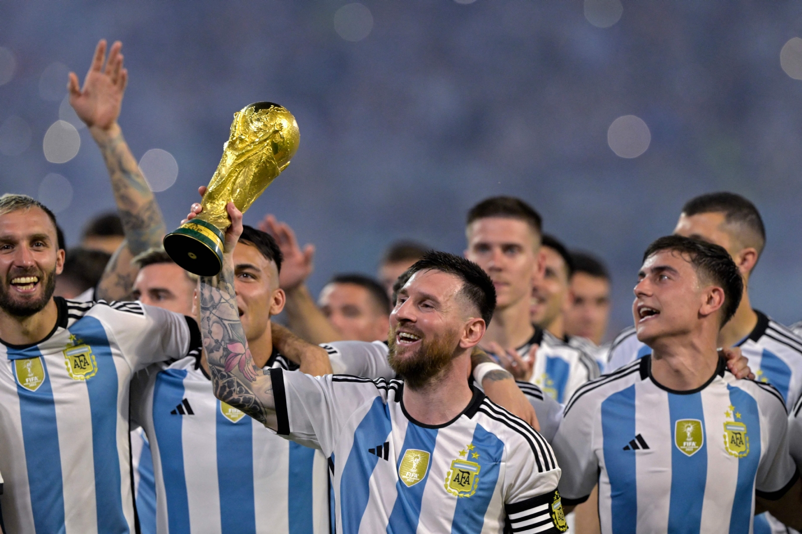 “Vos te merecés ser feliz siempre”: la EMOTIVA carta a Lionel Messi de su DT en Newell’s