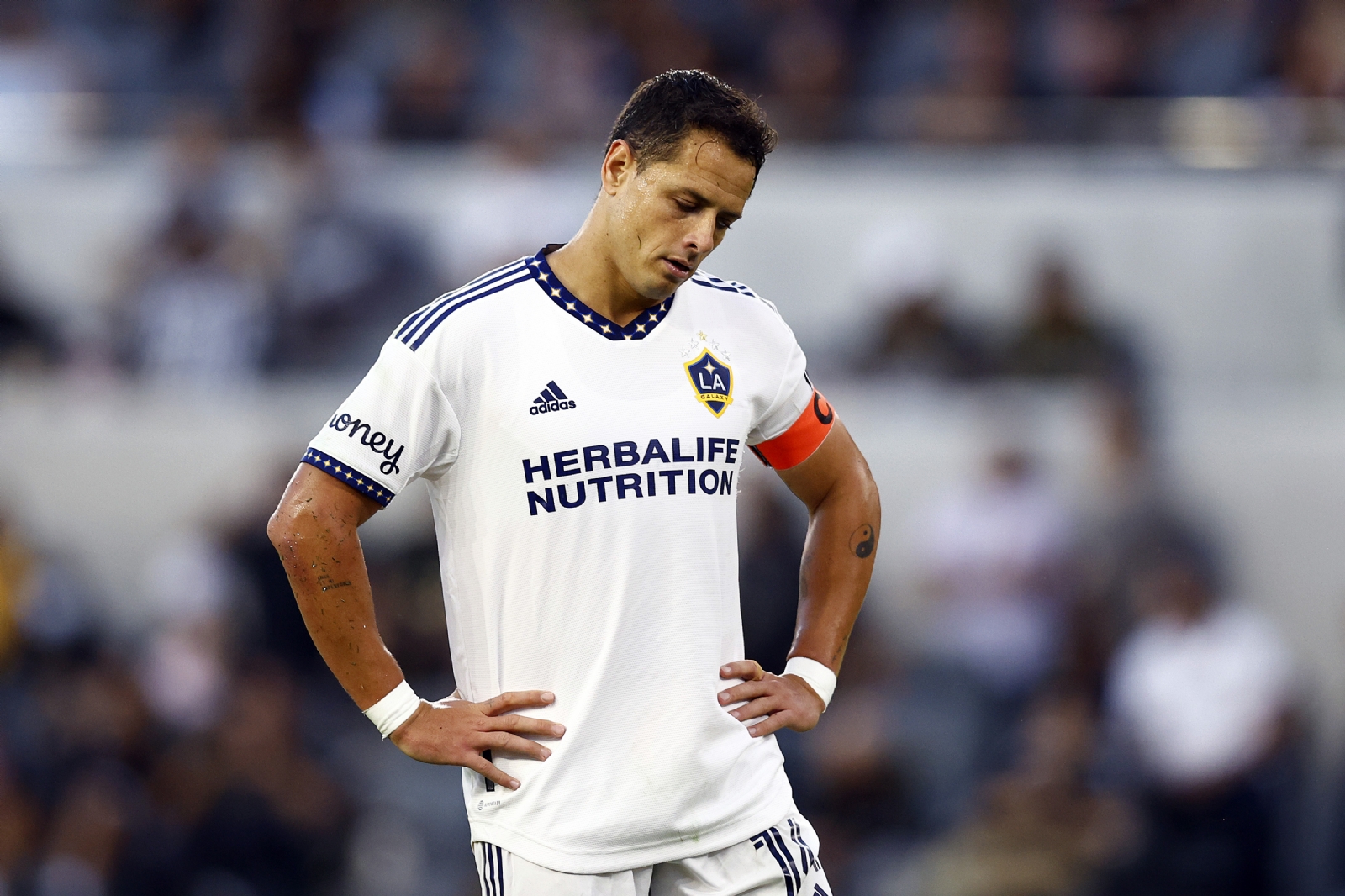 Confirman un TRISTE PANORAMA para Chicharito Hernández con la Selección Mexicana