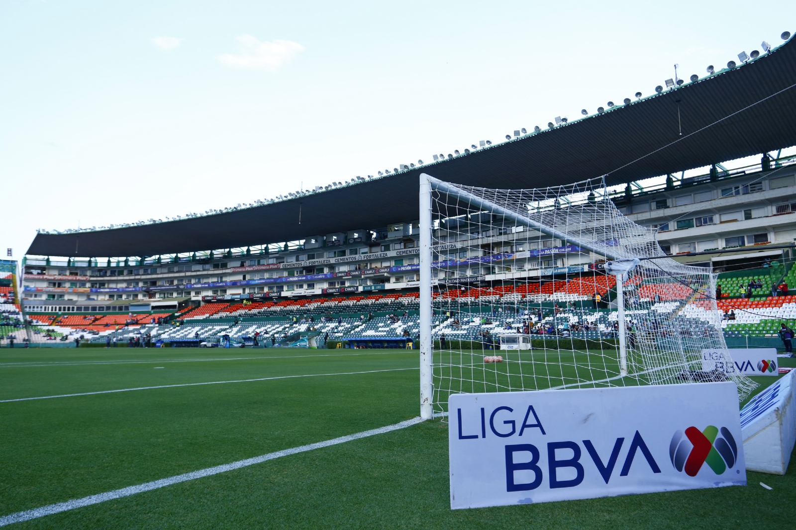 ¡INCREÍBLE! Dos equipos de la Liga MX que MÁS GASTARON en FICHAJES son los más CRITICADOS