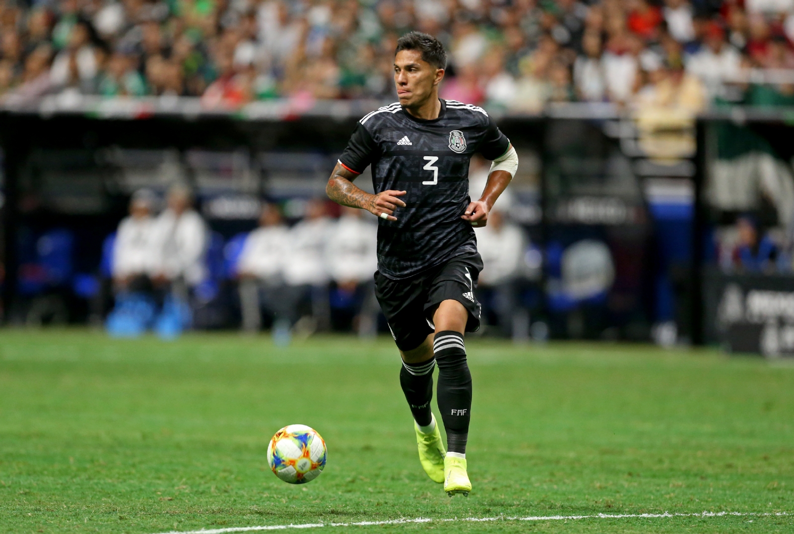 Carlos Salcedo denuncia INJUSTICIA en su contra en la Selección Mexicana
