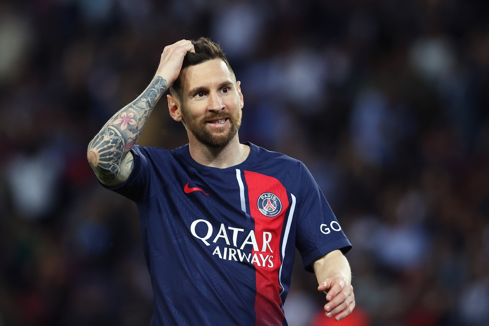 Video | Con ABUCHEOS y silbidos DESPIDEN a Lionel Messi del PSG