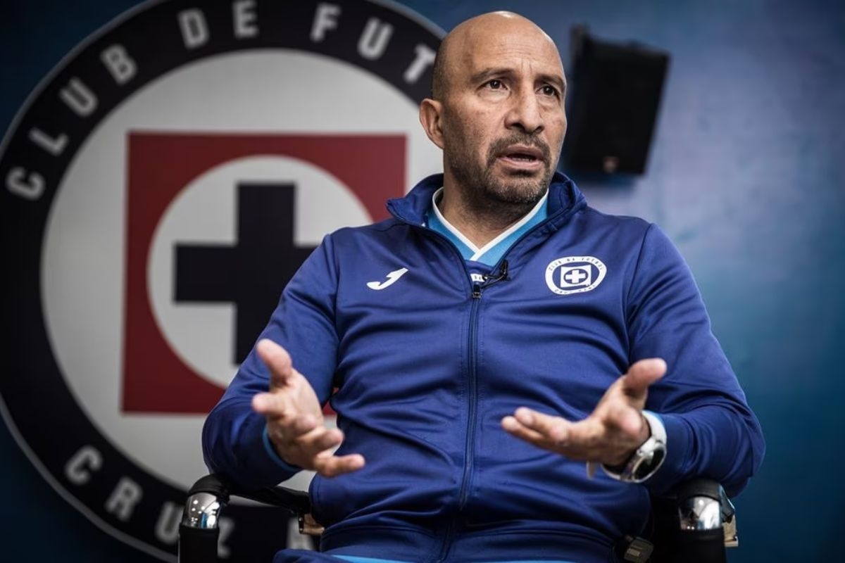 Cruz Azul y su favorito para SUSTITUIR a Óscar ‘Conejo’ Pérez en la Dirección Deportiva