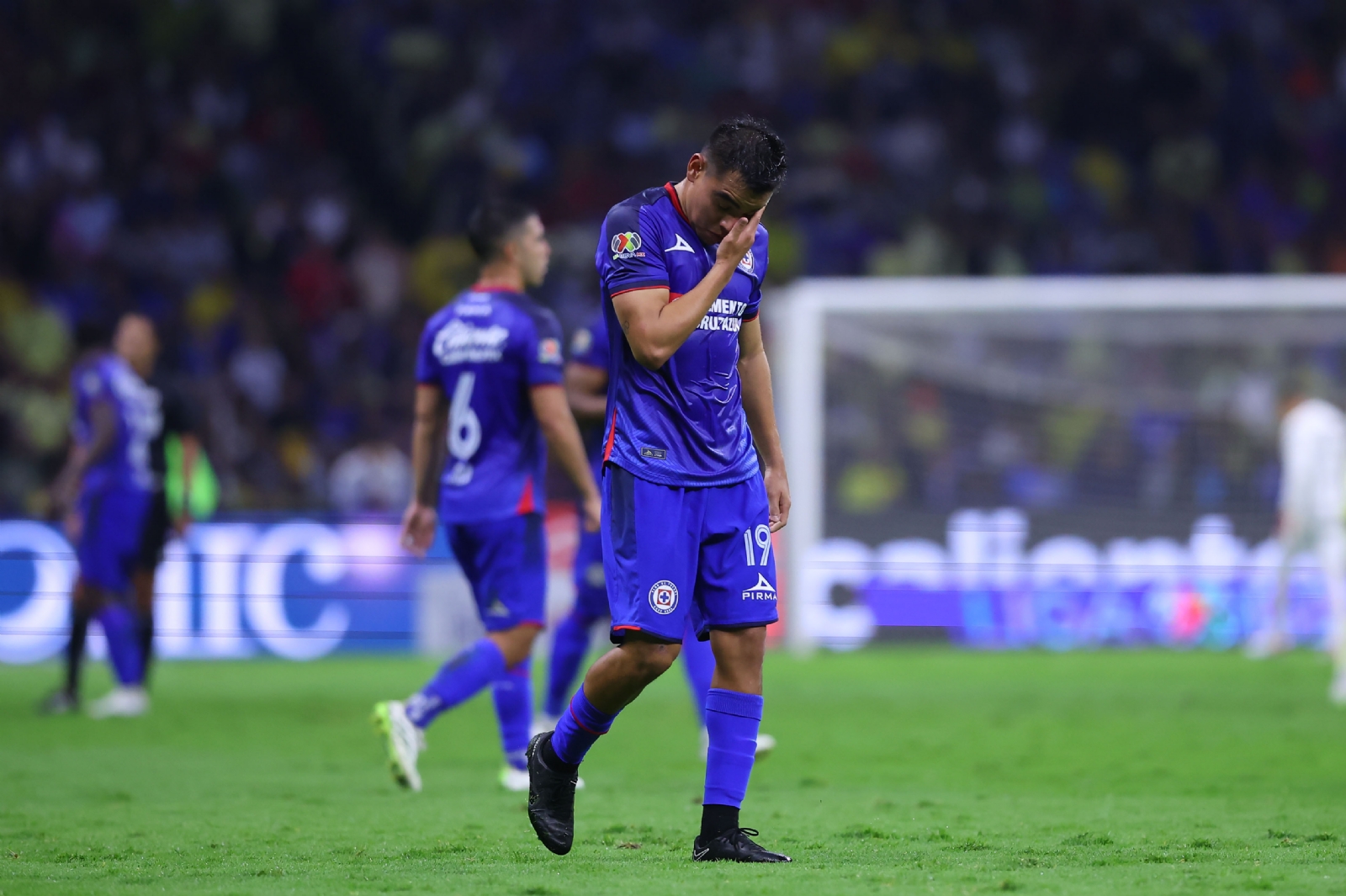 El GRAVE PROBLEMA de Cruz Azul vs Club América en el Clásico Joven