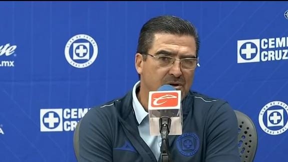 Leyenda de Cruz Azul denuncia a Joaquín Moreno como un TÍTERE de la directiva celeste