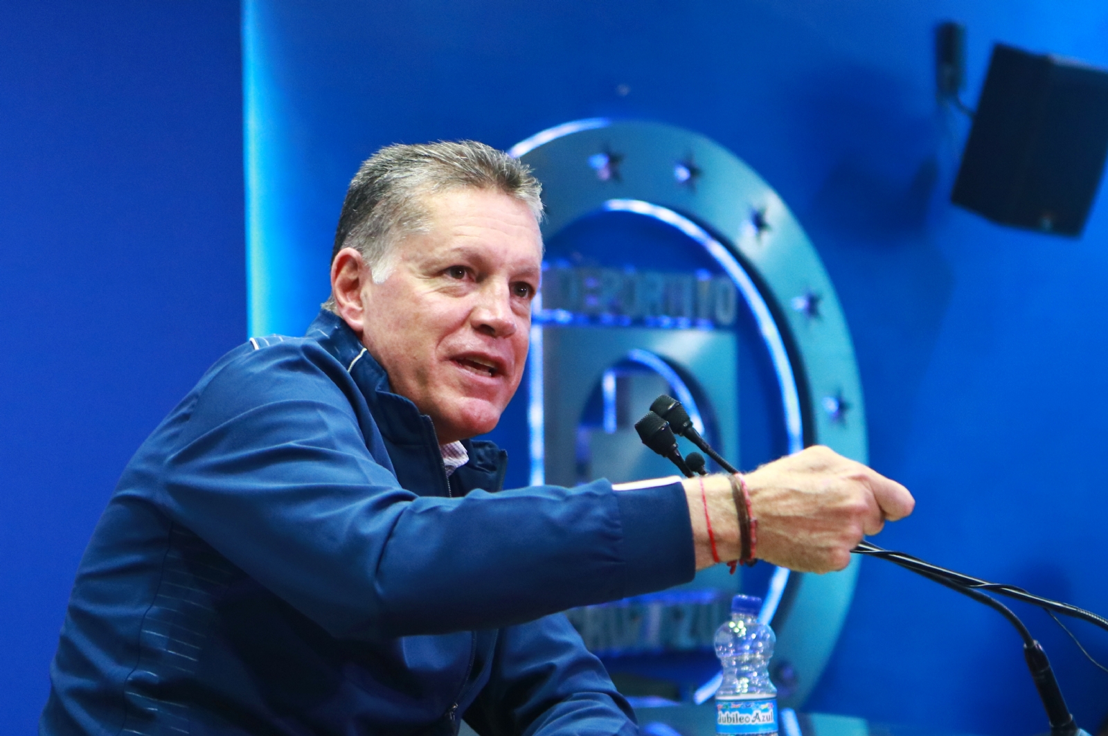 ¡Ricardo Peláez lo CONFESÓ! El REFUERZO ESTRELLA que Pumas ‘LE ROBÓ’ a Cruz Azul