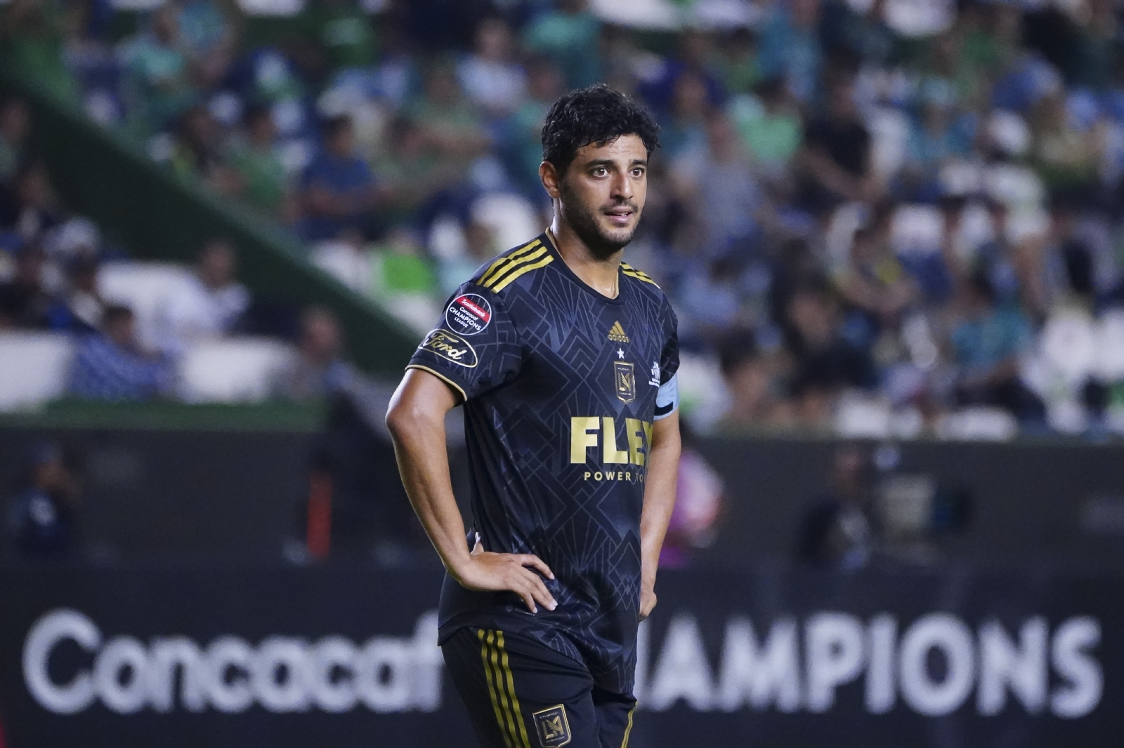 Ex-campeón del Mundo Sub-17 SE RINDE ante el talento de Carlos Vela