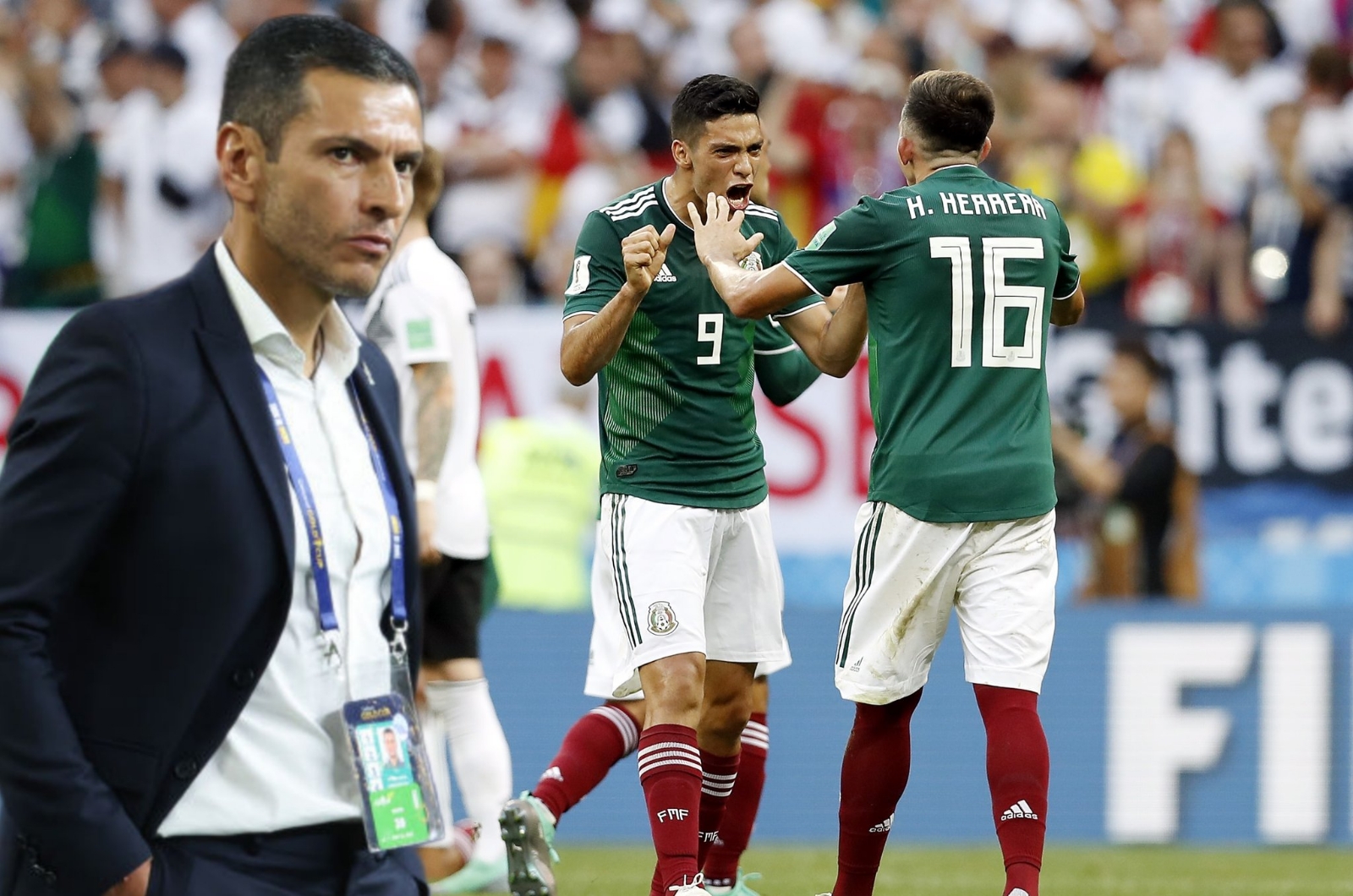Jaime Lozano JUSTIFICA las convocatorias de Raúl Jiménez y Héctor Herrera