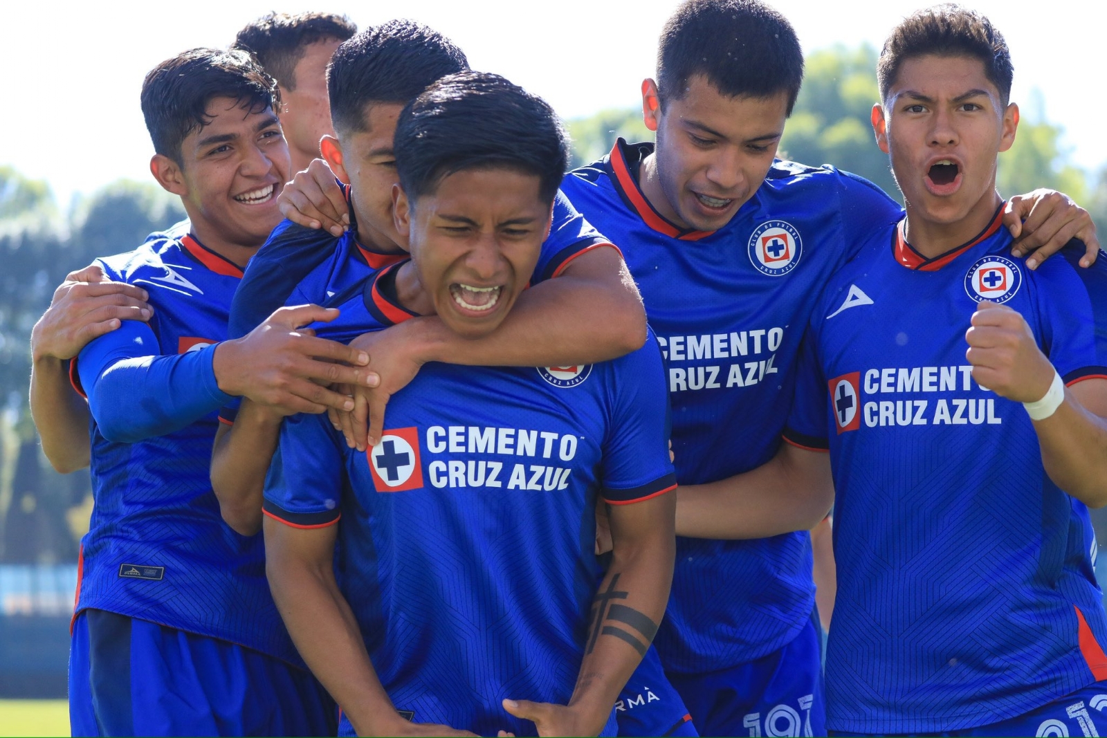 Cruz Azul con AMBICIOSO PROYECTO para DEBUTAR futbolistas de sus Fuerzas Básicas