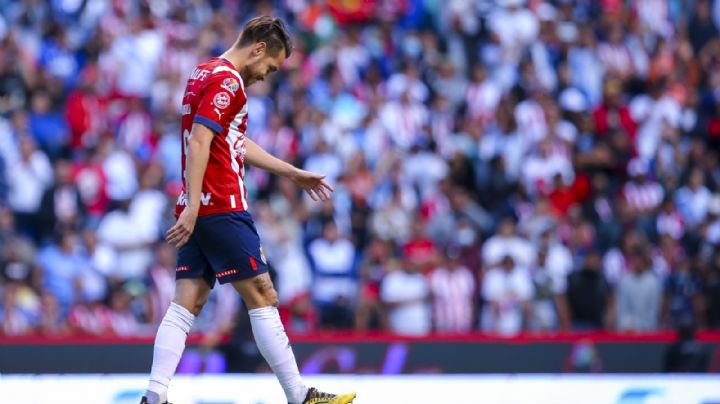 Vídeo | Jesús Angulo se despide de la afición de Chivas