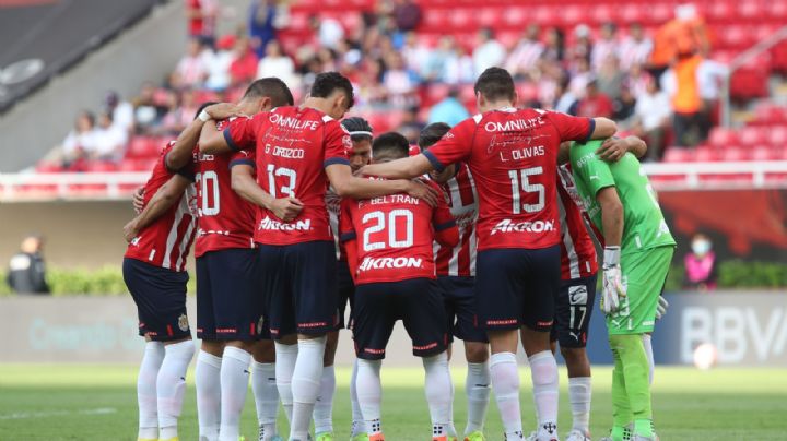 Club de la Liga MX se interesa en portero de las Chivas
