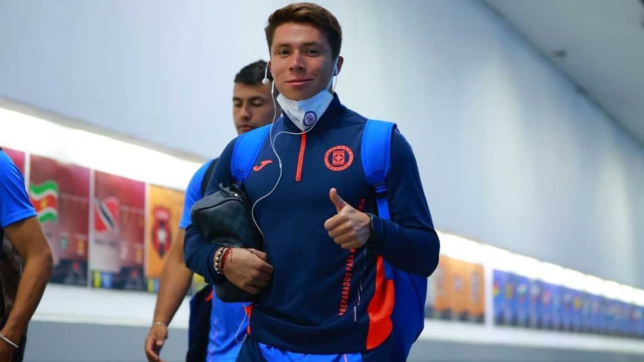 Rodrigo Huescas confiesa por qué decidió quedarse en Cruz Azul en vez
