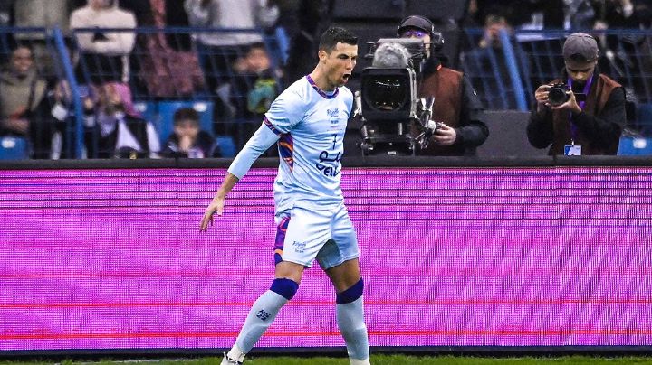 ¡Siuuuuu! Cristiano Ronaldo anota su doblete en el partido entre el PSG y el Riyadh XI