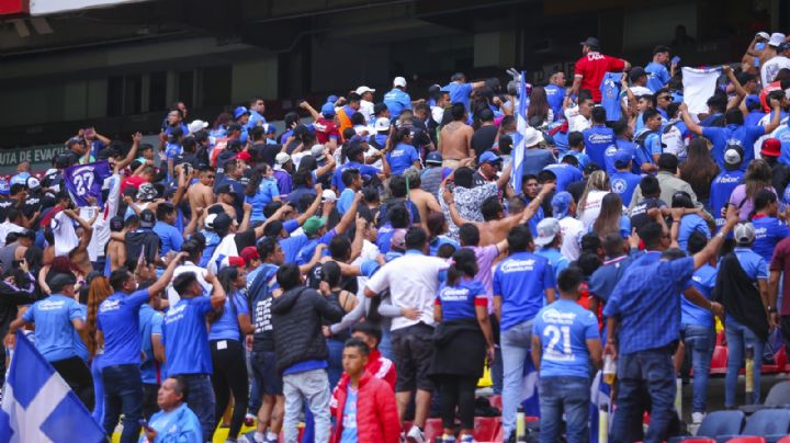 La afición cementera no perdona a Cruz Azul y arremeten contra la directiva