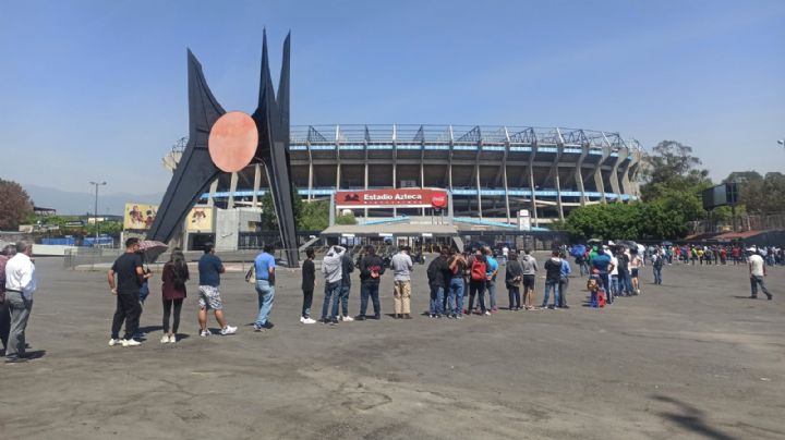 Revendedores de boletos en el Estadio Azteca son ACUSADOS de crear banda de ‘montachoques’