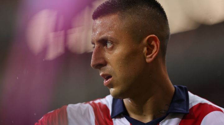 ‘Piojo’ Alvarado RESPONDE a la posibilidad de SALIR de Chivas para ser NUEVO FICHAJE de Tigres
