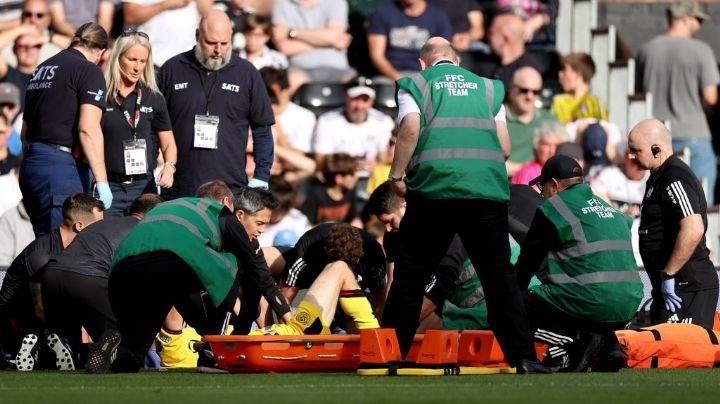 FUERTES IMÁGENES: Jugador sufre TERRIBLE FRACTURA en partido de la Premier League