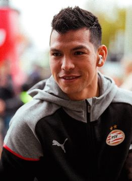 Hirving Lozano SE PIERDE el duelo contra Santi Giménez en el Clásico de Holanda