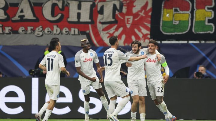 Con una GRAN actuación de Hirving Lozano el Napoli derrota al Frankfurt en Champions League