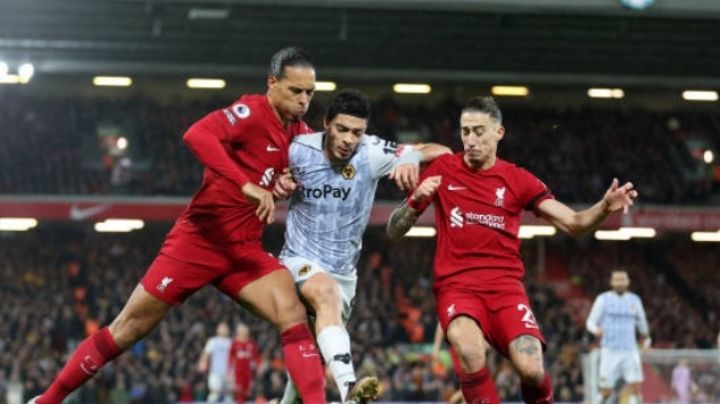 Los Wolves de Raúl Jiménez siguen peligrando en la Premier League tras perder ante el Liverpool