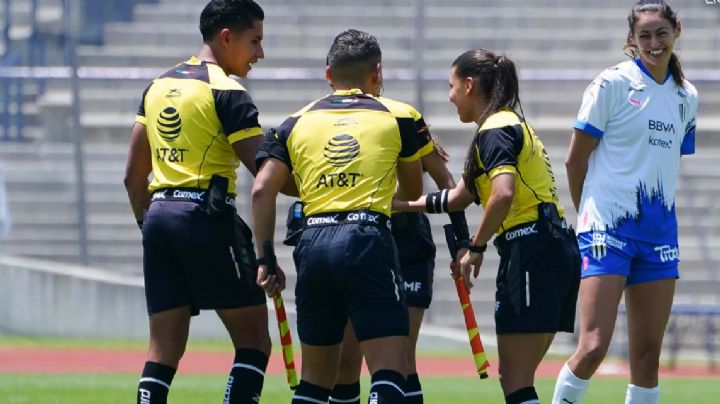 Jugadoras ARREMENTEN en contra del ARBITRAJE en la Liga MX Femenil