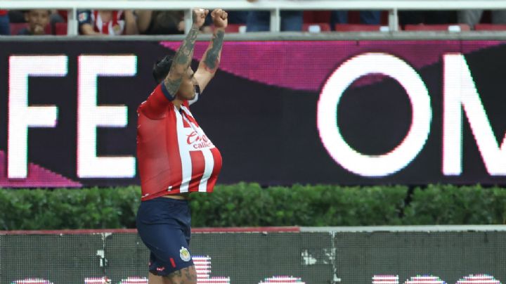 GOLAZO de Chivas, ¡Otra conexión Mozo-'Pocho Guzmán' que adelanta al Rebaño contra Mazatlán!