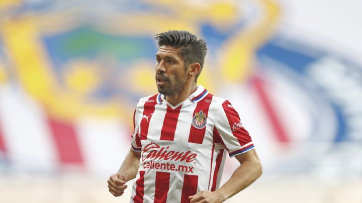 Oribe Peralta cuenta cómo NEGOCIÓ su llegada a Chivas