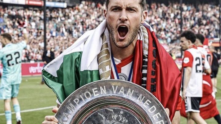 ¡Emotivo! ‘Chaco’ Giménez rompe en llanto al ver a su hijo Santiago Giménez CAMPEÓN de la Eredivisie 2023