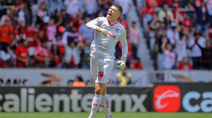 Tiago Volpi suma más goles que 5 delanteros de un grande la Liga MX