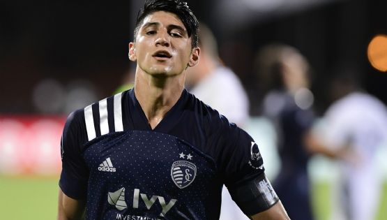 Video | Alan Pulido sigue enrachado y marca GOLAZO de cabeza anteVancouver Whitecaps FC