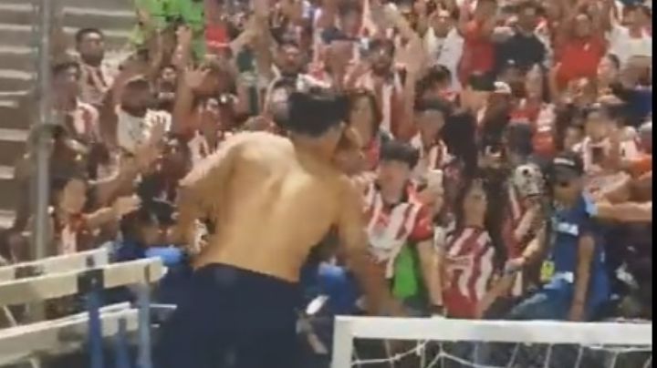 Video: Érick Gutiérrez REGALA toda su ropa a la afición de Chivas