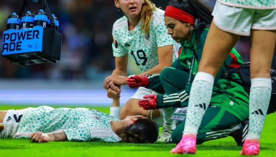 Seleccionada Mexicana SALE EN AMBULANCIA tras fuerte choque de cabezas