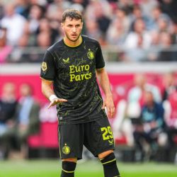 Santiago Giménez ‘PROVOCA’ DESPIDO del director deportivo del Ajax
