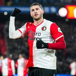 Santi Giménez FUERA por LESIÓN varias semanas con el Feyenoord