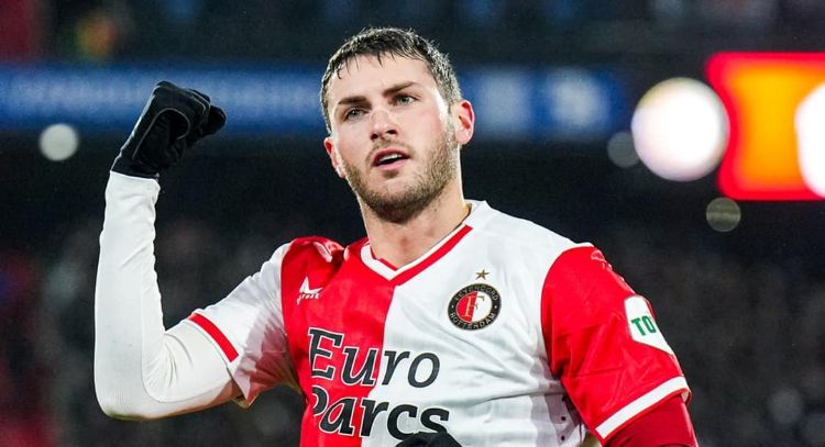 La ASISTENCIA de Santiago Giménez para su SEGUNDO CAMPEONATO con el Feyenoord